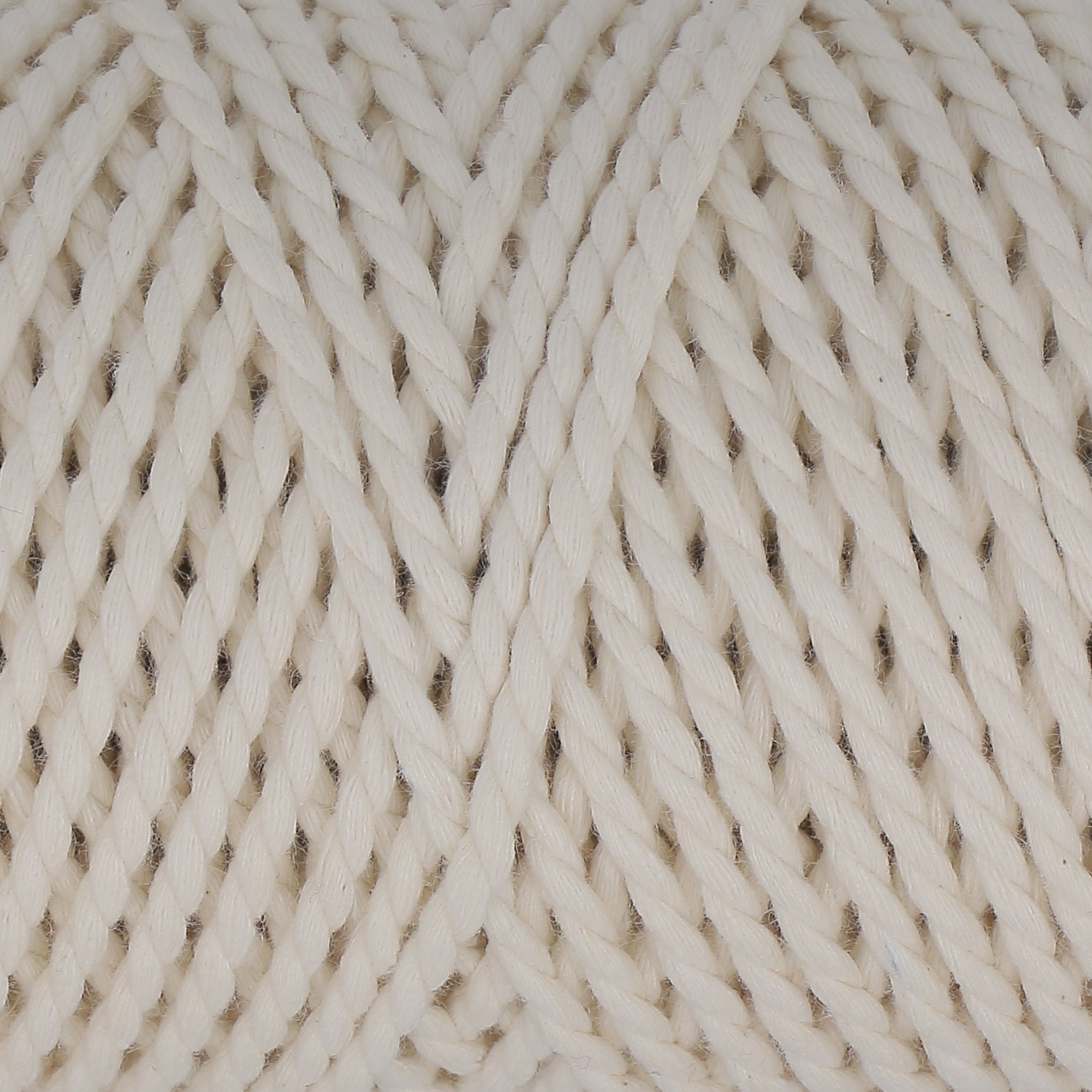 Creamy cream colour from the Macrame King Cotton range