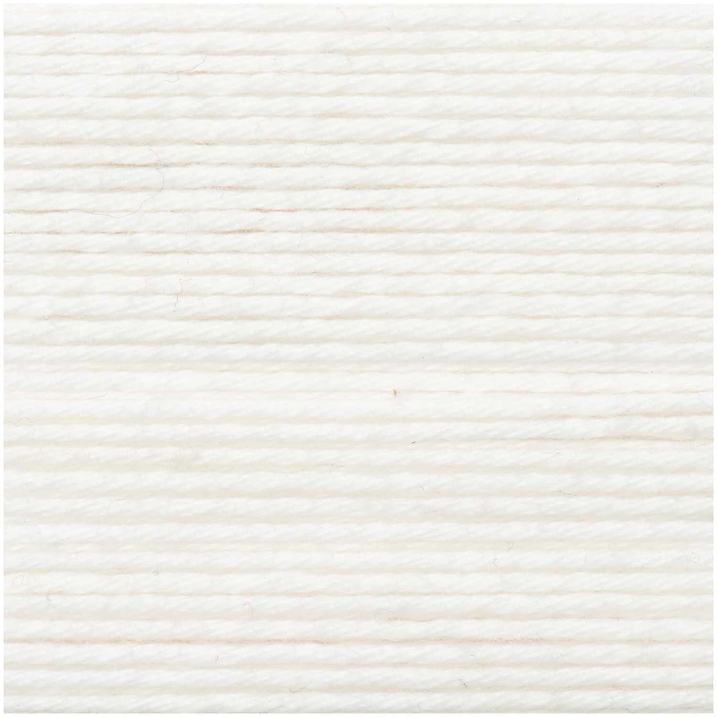White (001) - Ricorumi DK 25g