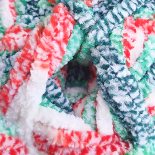 Christmas Cheer (B61) - Flutterby Chunky - 100g